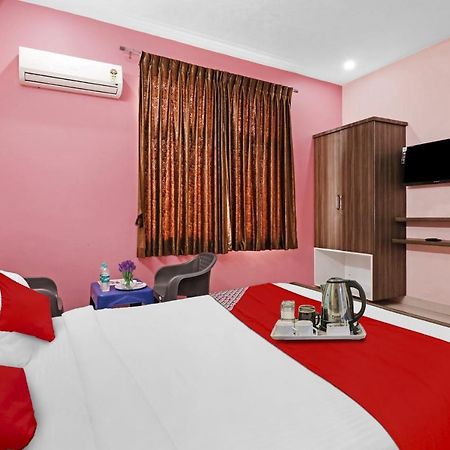Oyo Flagship Hotel Golden Suites Бангалор Экстерьер фото
